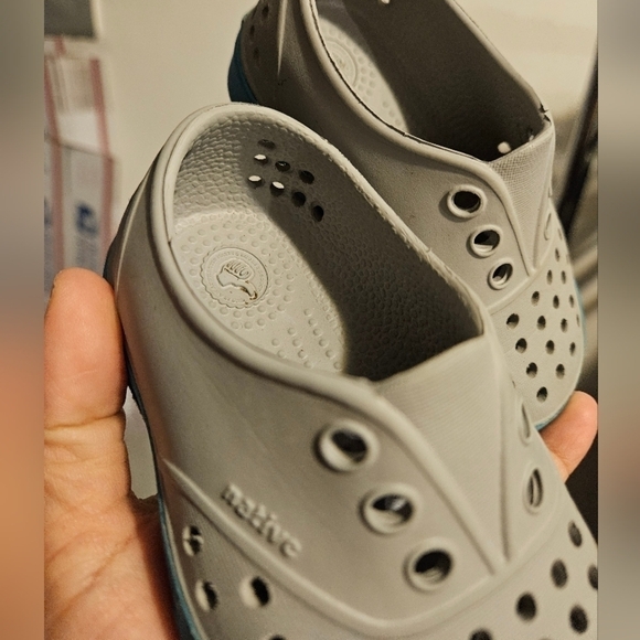 Native c5 toddler grey and blue shoes - Picture 3 of 7